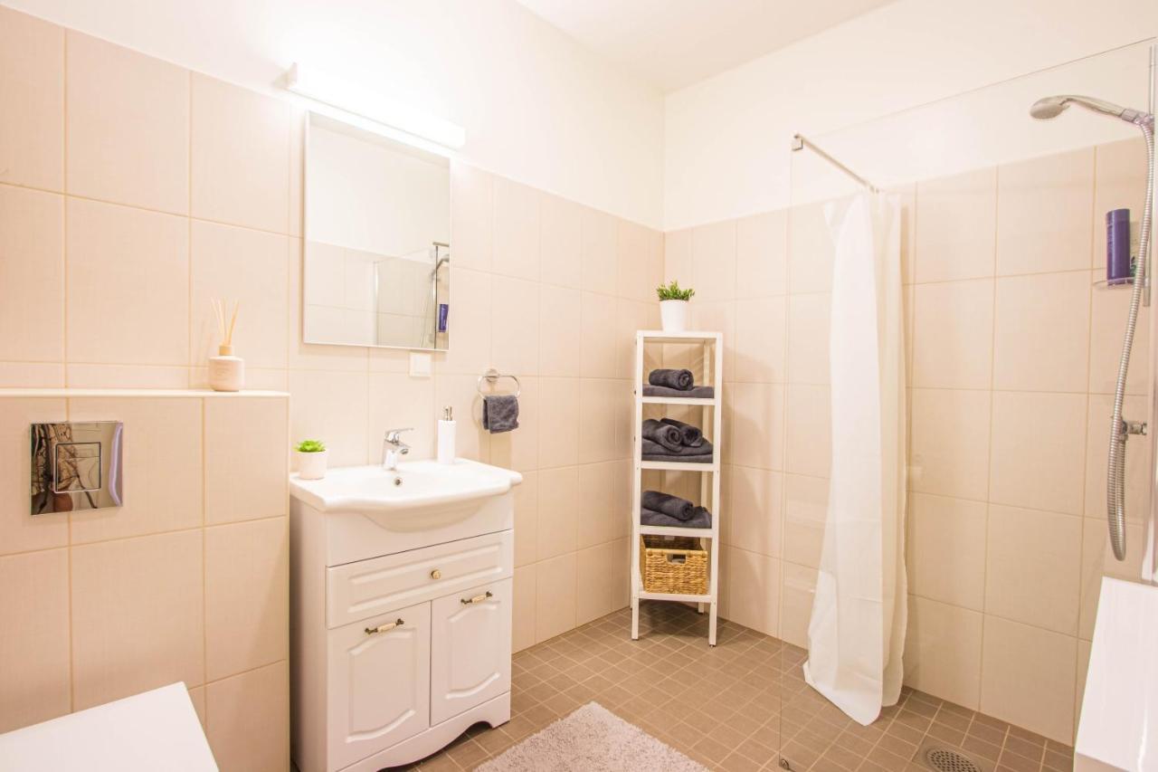 Lossi 32 Cozy Apartment Tartu Esterno foto